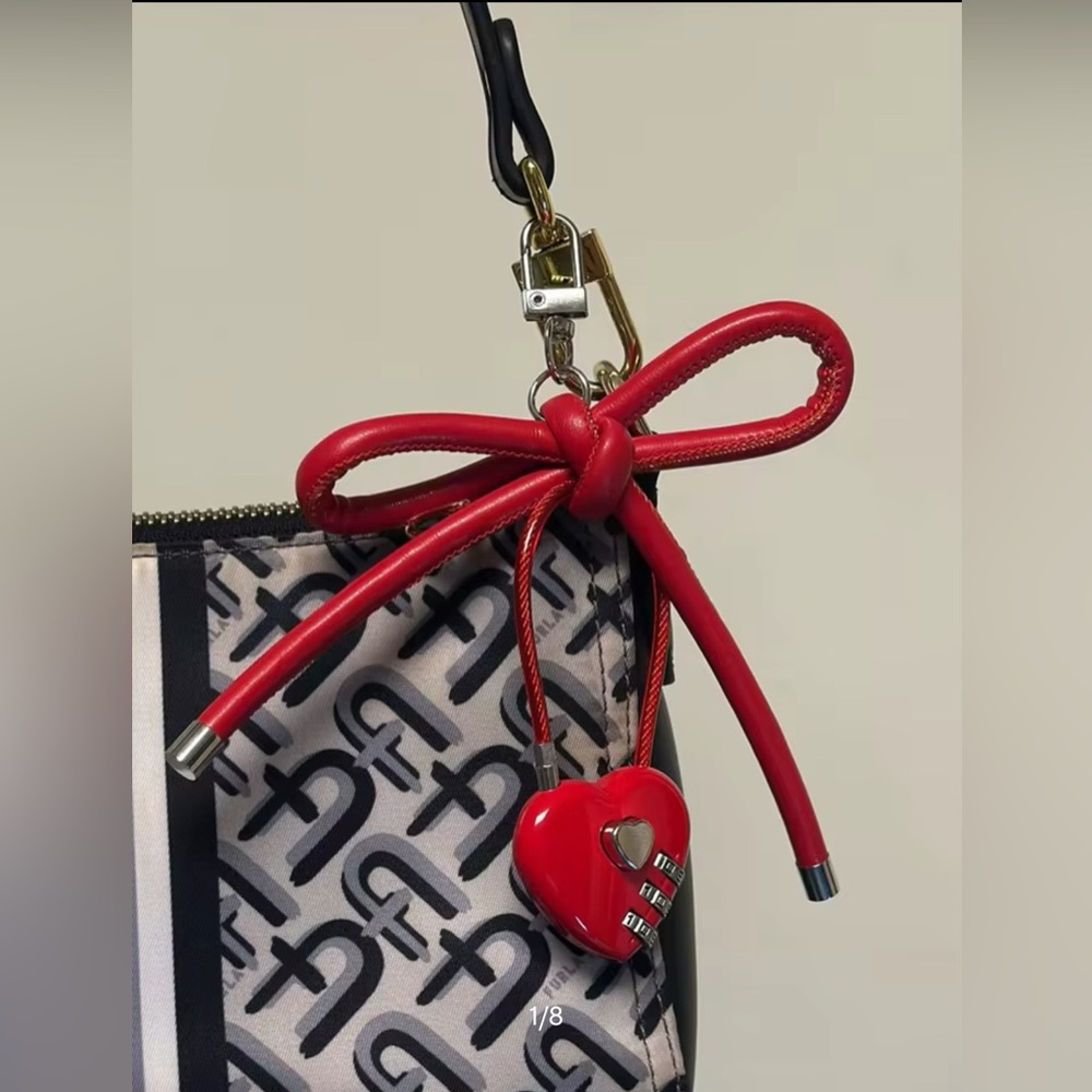Y2K Vintage Red Leather Rope Bow Love Heart Lock Keychain